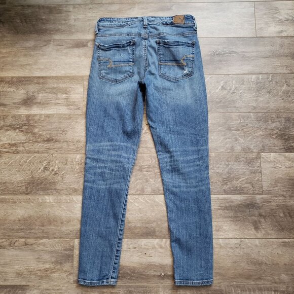 American Eagle Distressed Super Skinny Jeans - Picture 2 of 9